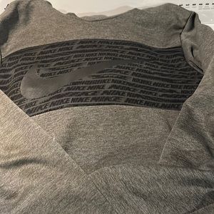Black Nike Dri-Fit hoodie - men’s - size Medium